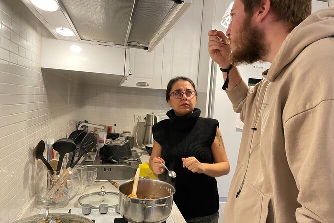 Traditional Home Cooking with a Local in İstanbul City Center - Who should book this Istanbul experience?