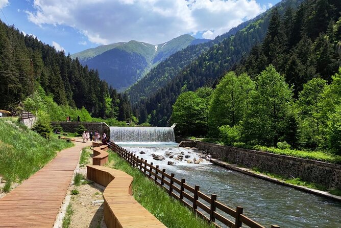 Uzungol Tour: Full-Day Nature Adventure with Tea Factory Visit - The road through Of and Solaklı Valley